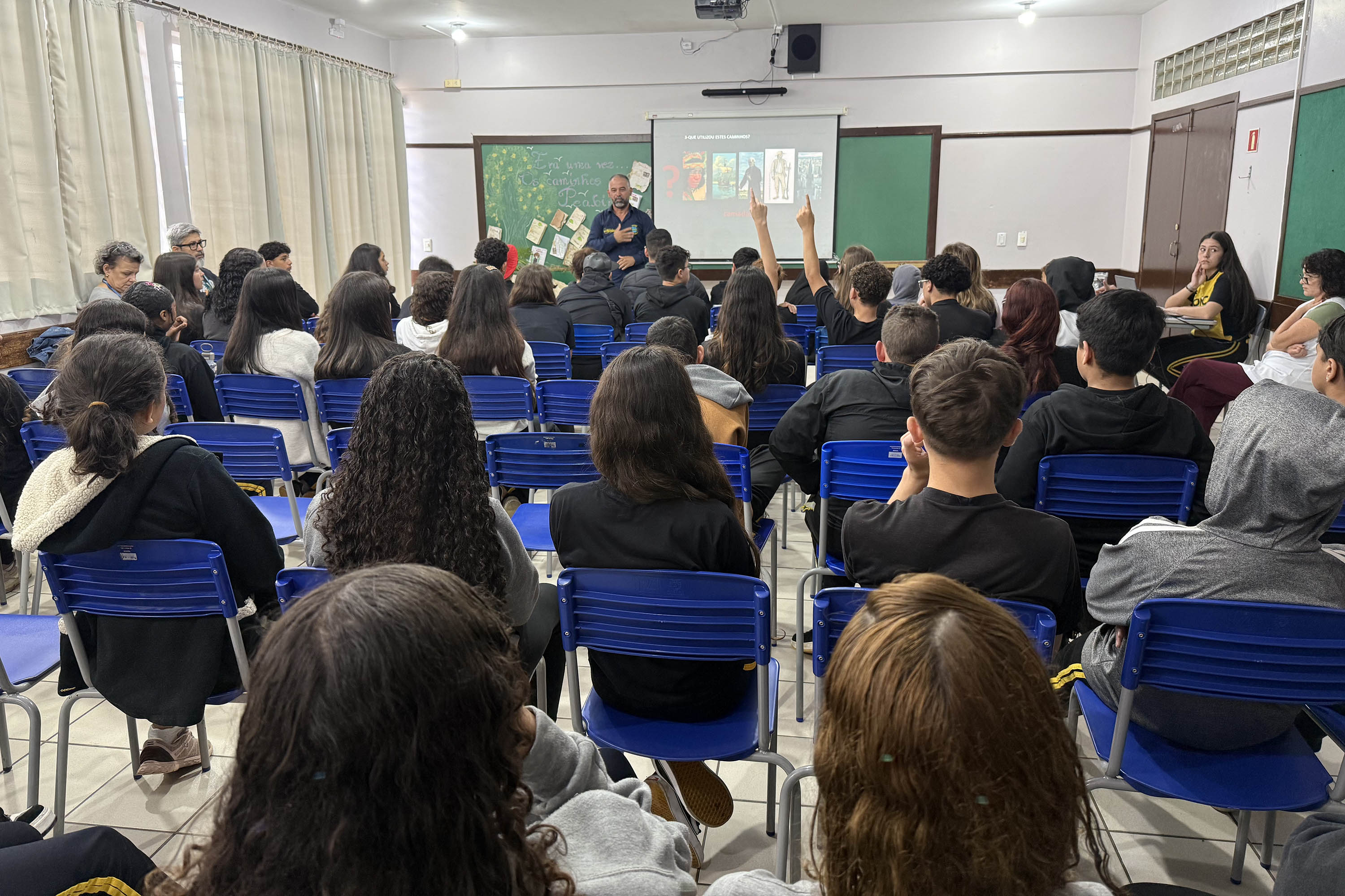 Rota Caminhos do Peabiru é apresentada a alunos de escola estadual de Fazenda Rio Grande